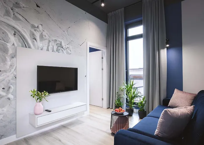 Luxo 14 Еленя-Гура